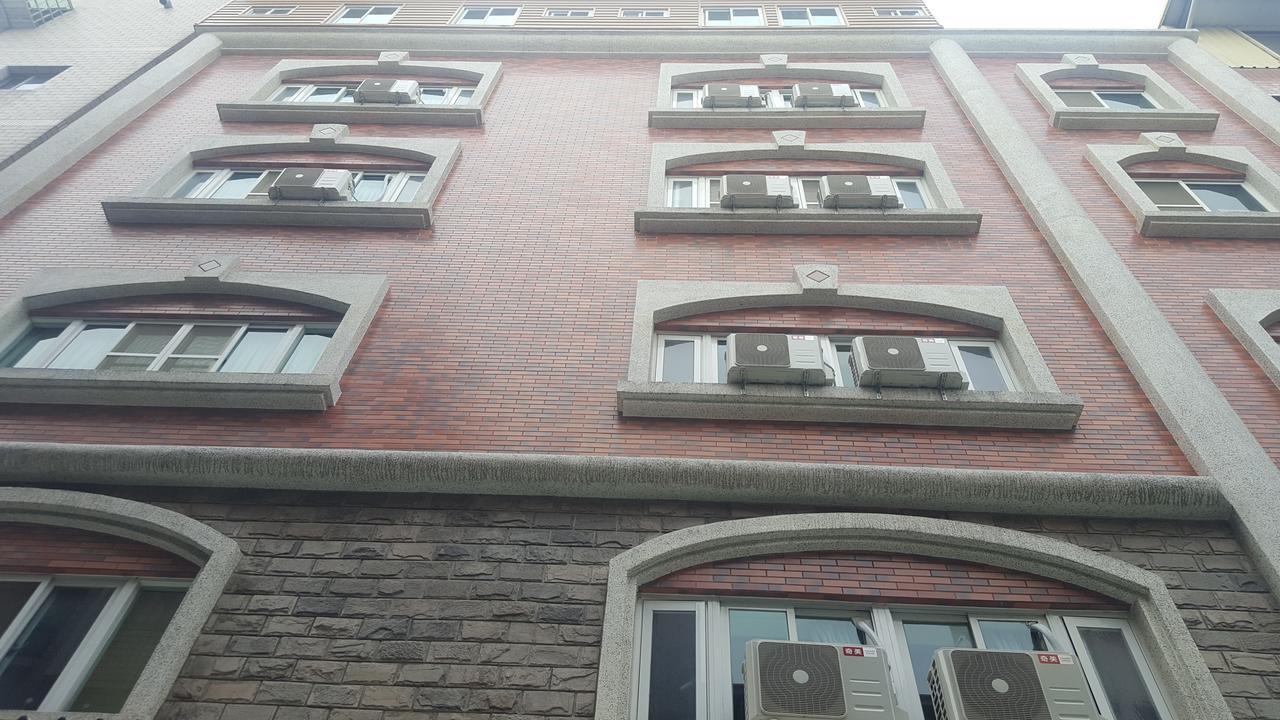 J. Home Kaohsiung Eksteriør bilde